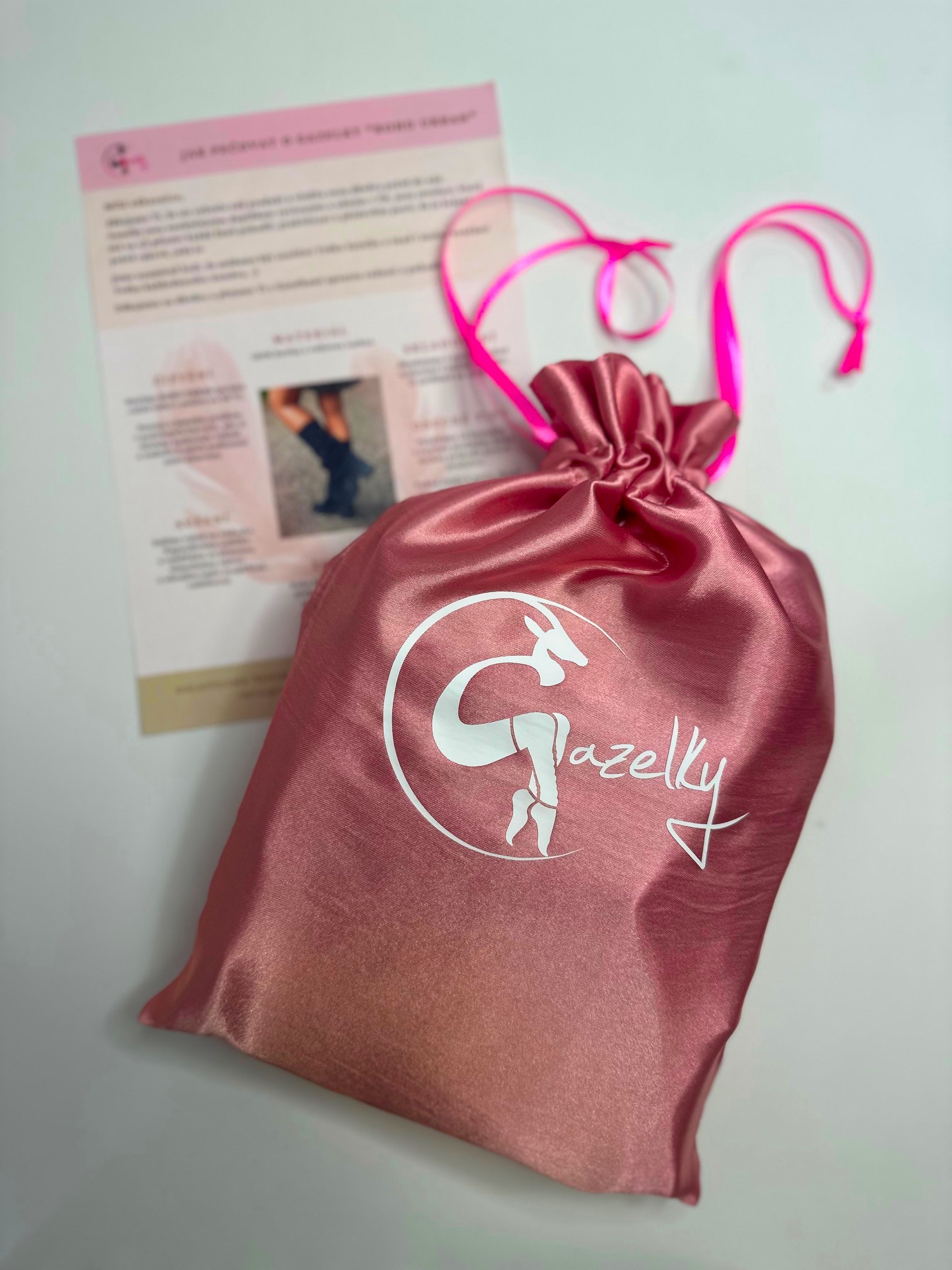 Gazelky-návleky na boty v pytlíčku s logem Gazelky