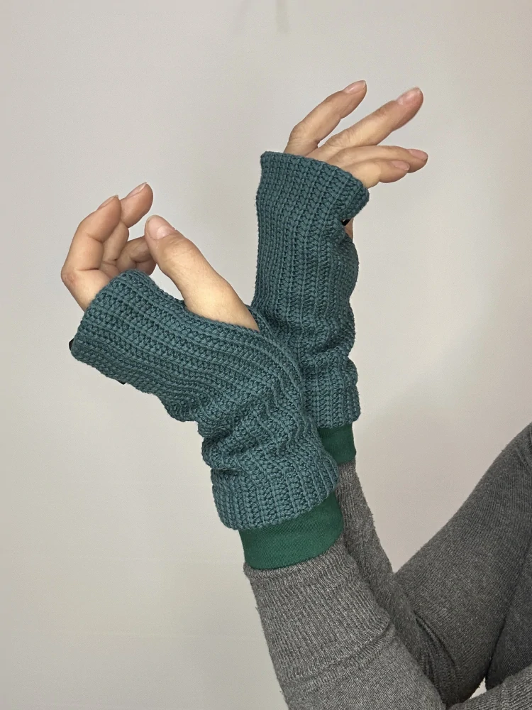 Boho pletené návleky na ruce - Petrol