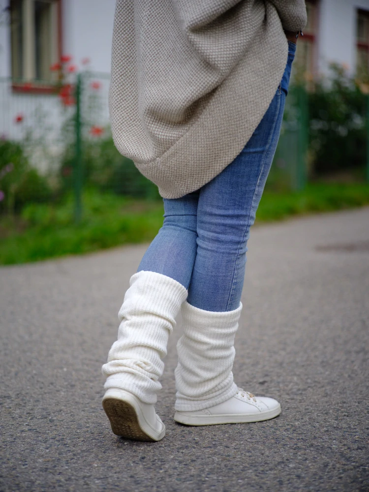 Boho pletené návleky na nohy - Snow white