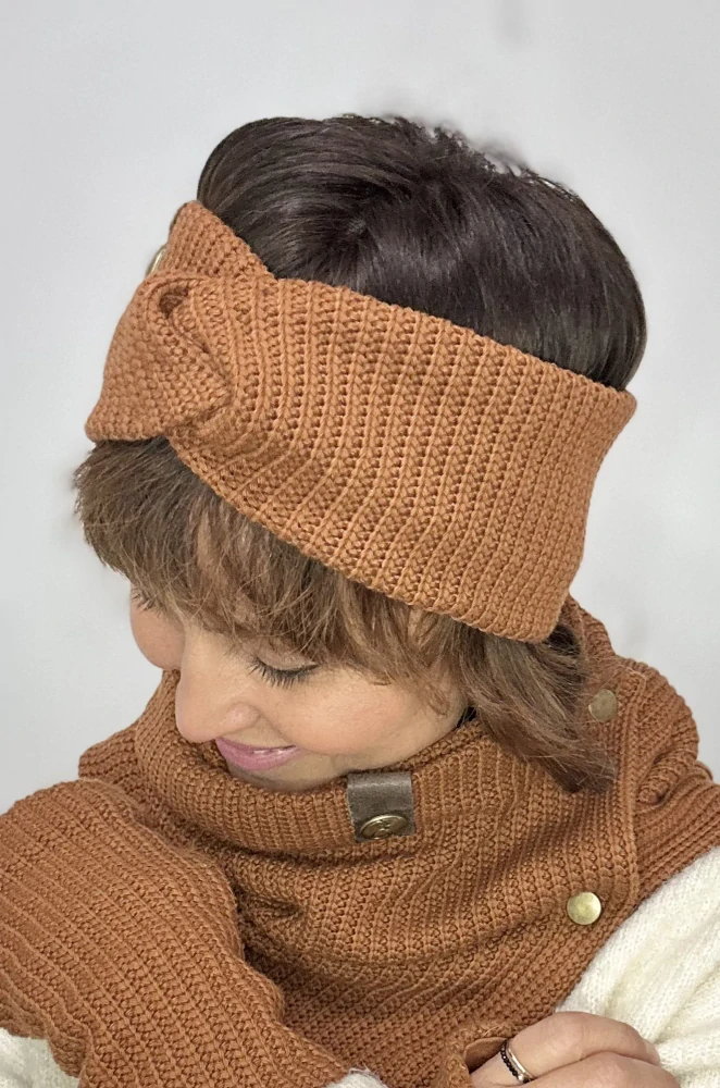 Boho pletená čelenka - Cognac