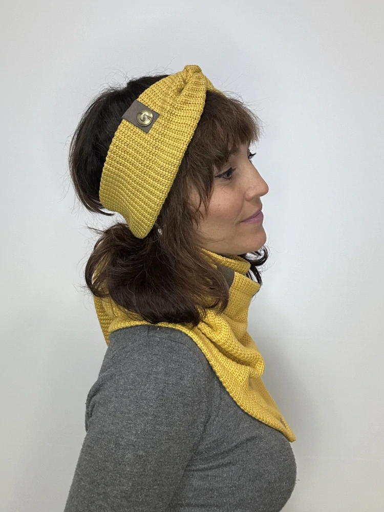 Boho pletená čelenka - Mustard