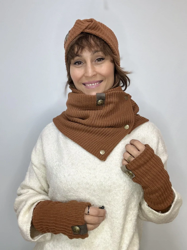 Boho pletená šála - Cognac