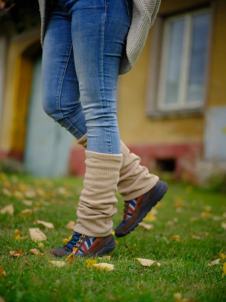 Boho pletené návleky na nohy - Cappuccino