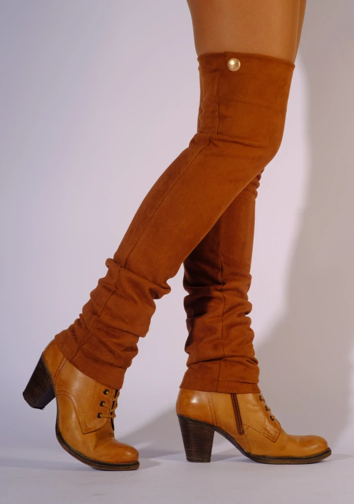Velvet - Semišové návleky na boty - Caramel cognac