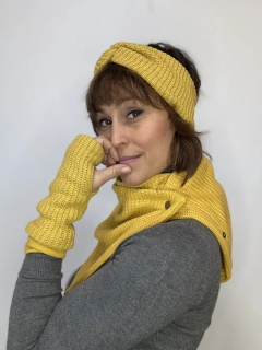 Boho pletená čelenka - Mustard